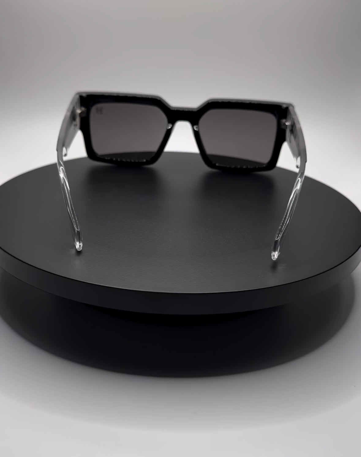 HERMS CLEAR&BLACK FRAME SUNGLASSES