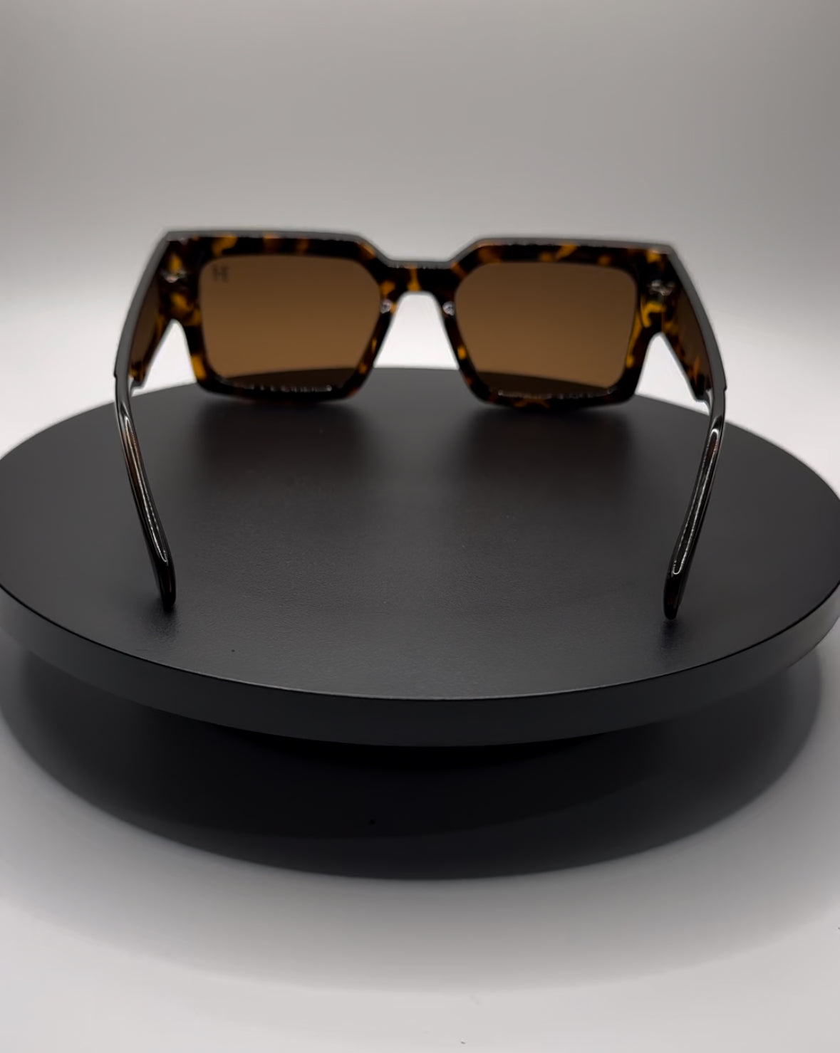 HERMS BROWN SQUARE SUNGLASSES