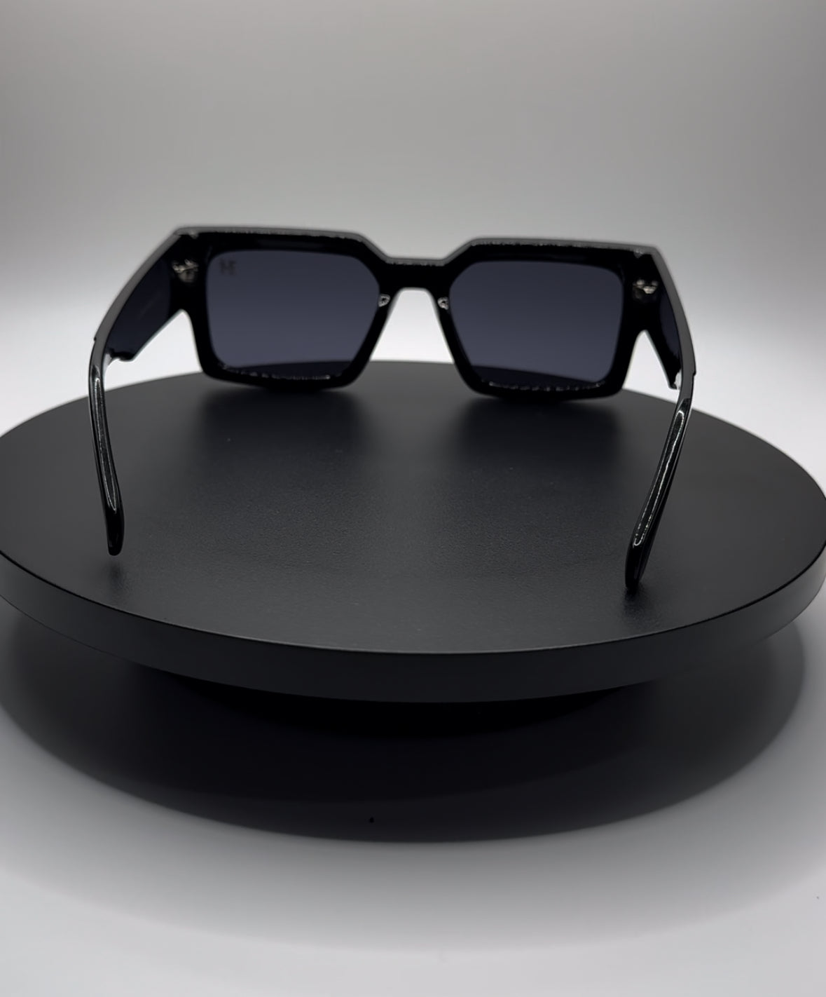 HERMS BLACK SQUARE SUNGLASSES