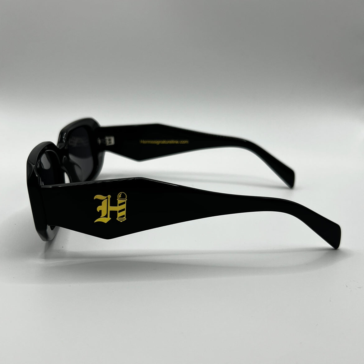 HERMS STYLE SUNGLASSES